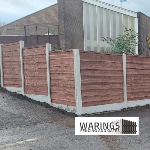 Waney lap fencing